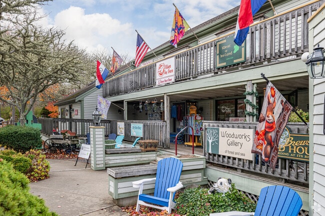 Woodworks Gallery features handcrafted wood art and Amish furniture in Brewster.