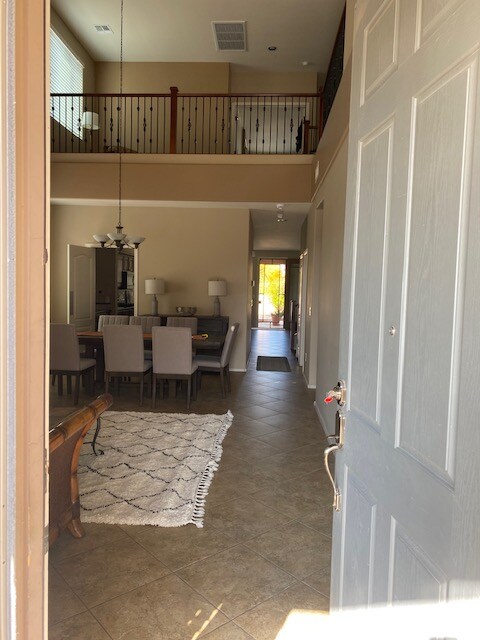 18096 W Paradise Ln, Surprise, AZ 85388 - photo 4