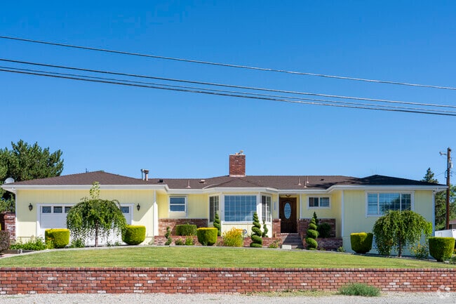 This Northeast Reno home has beautifully maintained landscaping.