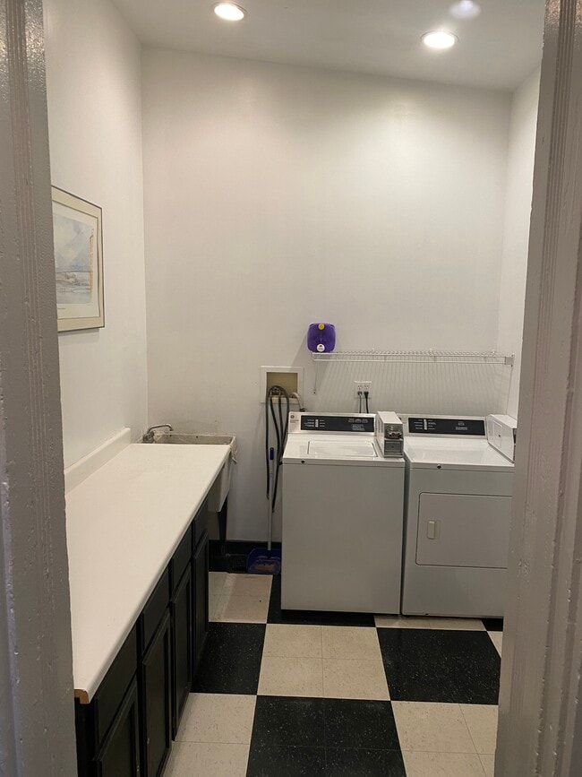 Laundry room 1st floor