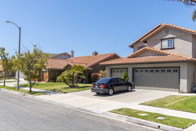 Sea Air has very clean streets.
