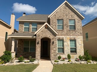 1049 Marietta Ln, Aubrey, TX 76227