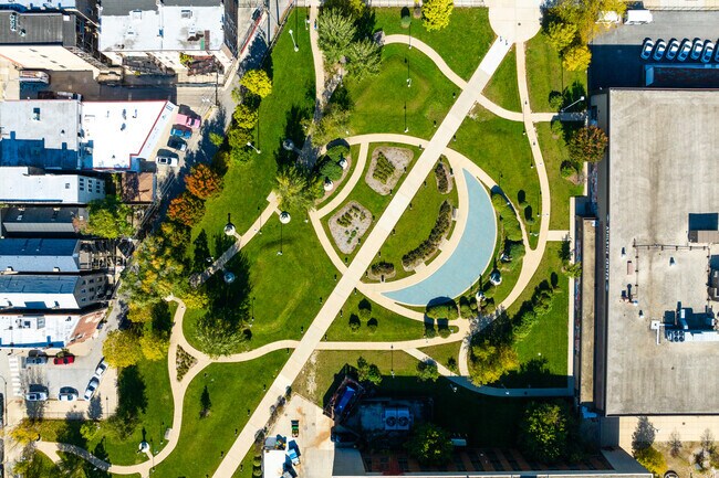 Juarez Community Academy High School has a number of nice green spaces.
