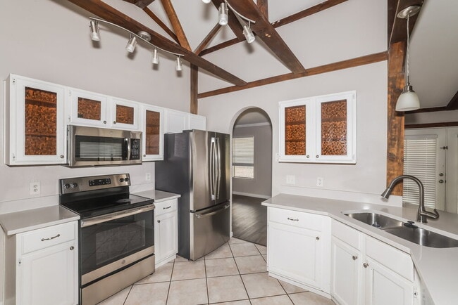 6528 W Grandview Rd, Glendale, AZ 85306 - photo 6