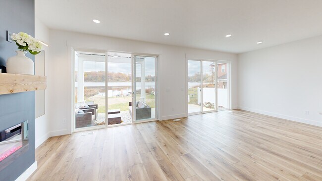 7161 Longview Ct, Delton, MI 49046 - photo 2