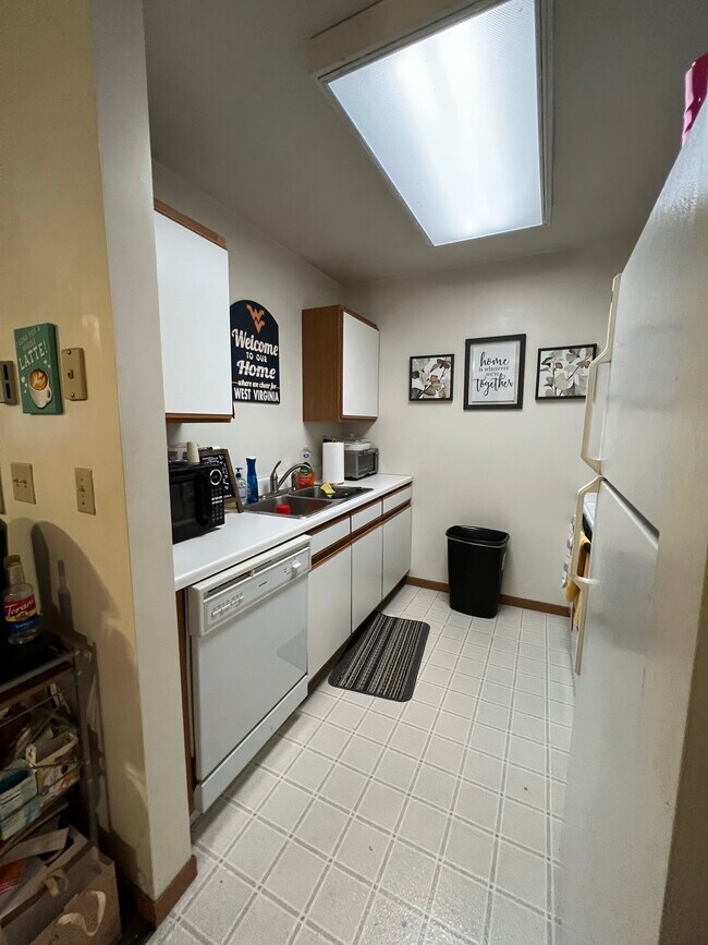 619 Grant Ave unit 1, Morgantown, WV 26505 - photo 7