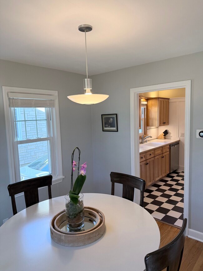 821 Minakwa Dr, Madison, WI 53711 - photo 4