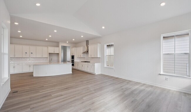 1359 Alyssa Dr, Timnath, CO 80547 - photo 5