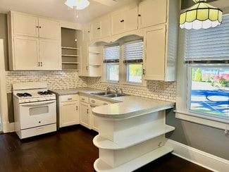 122 N 4th St, Delavan, WI 53115