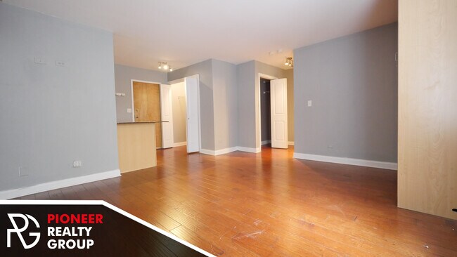630 W Wrightwood Ave unit 625-214, Chicago, IL 60614 - photo 6