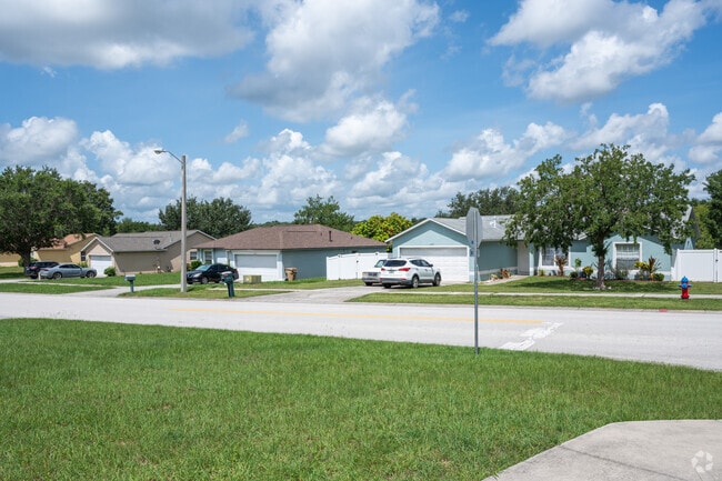 Cozy ranch-style homes line the streets of Spring Valley.