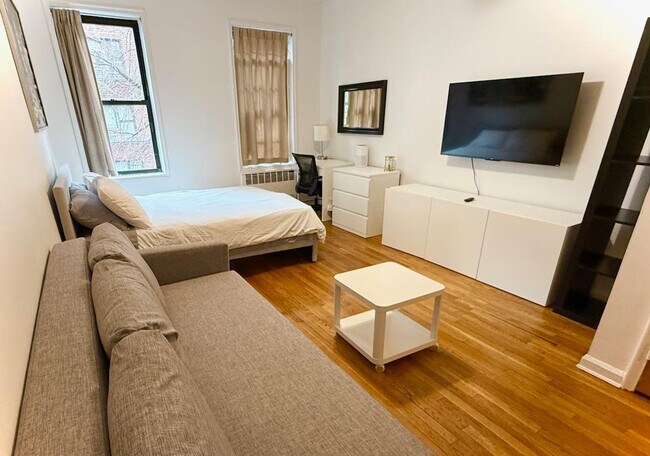 358 E 81st St unit ID1032035P, New York, NY 10028 - photo 7