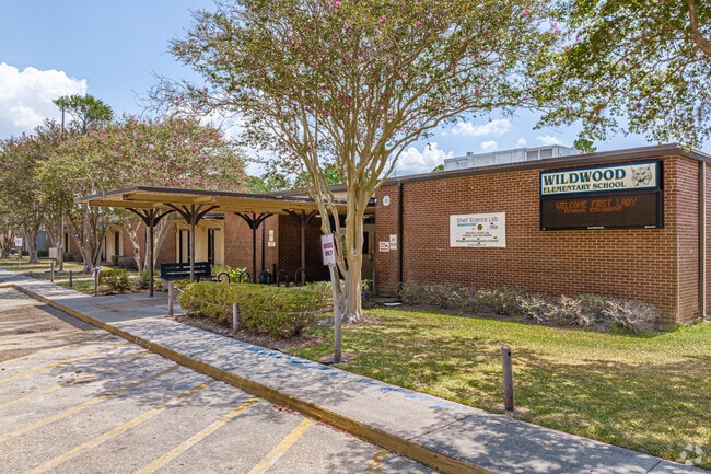 Wildwood Elementary School nurtures children in the Oak Hills Place neighborhood.