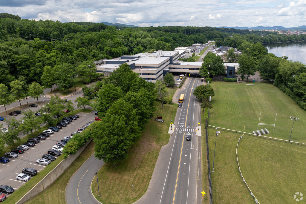 William J Dean Tech High School is located in Holyoke.
