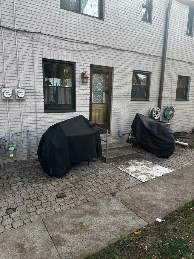 Patio area and common ground backyard. Out rear door.