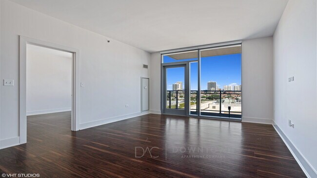 1460 N Halsted St unit 1305, Chicago, IL 60642 - photo 3