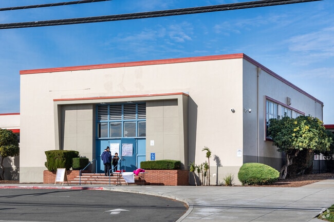 Halkin Elementary School scores a C+ on Niche.