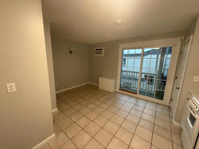 12 G St unit 44, Hampton, NH 03842 - photo 3