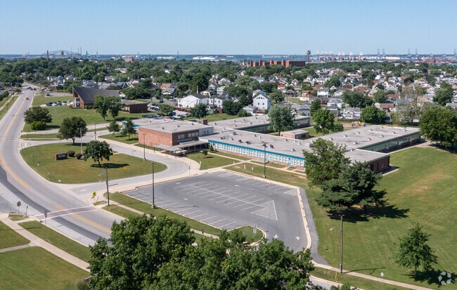 Students and staff love the campus of Norwood Elementary School.