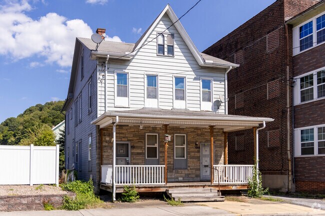 Foursquare homes are common in Johnstown's Kernville neighborhood.