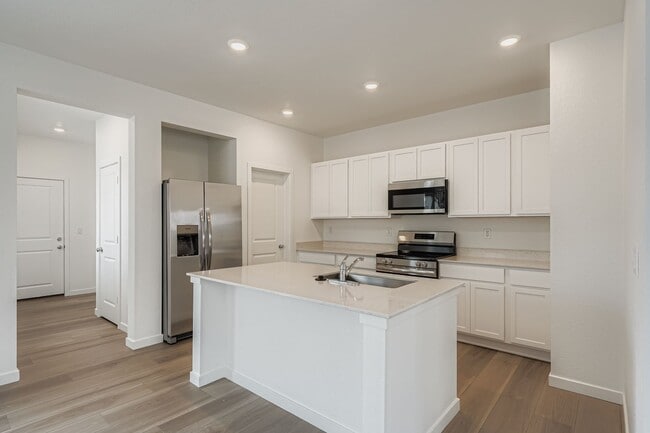 2820 E 153rd Ave, Thornton, CO 80602 - photo 2