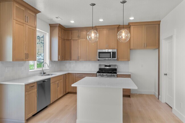 142 W 950 N, Brigham City, UT 84302 - photo 7