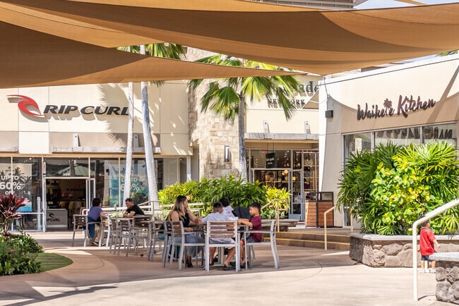 Waikele Premium Outlets offers shaded dining areas as well as cafes and restaurants.