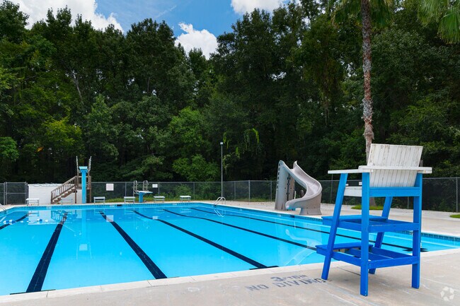 The Mayfair Pool provides members with the one of the only high dives in the area.