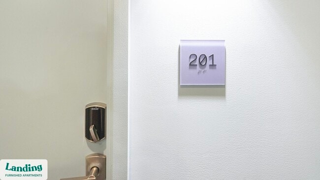 311 W Corporation St unit 3-212, Durham, NC 27701 - photo 4