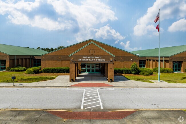 Tobacco Road Elementary serves over 400 students.