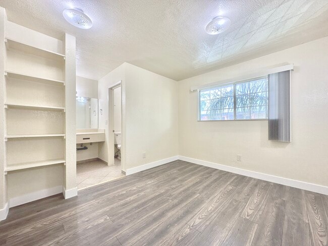 Maple Courtyard, Pomona, CA 91767 - photo 7