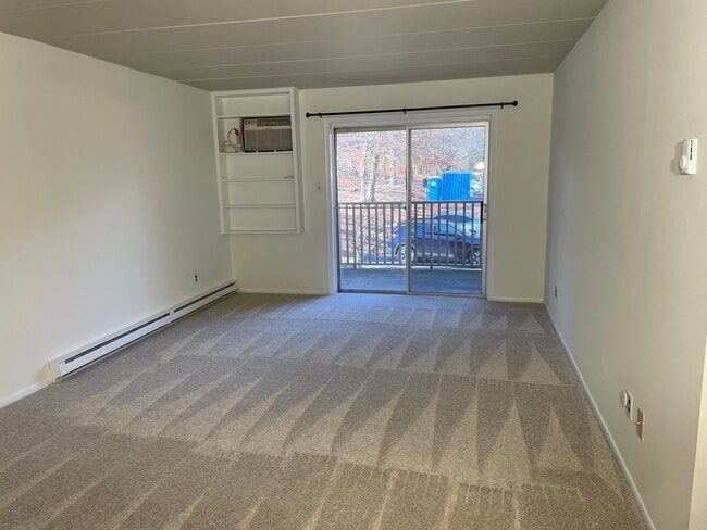 300 Winding Way unit B4, Downingtown, PA 19335 - photo 6