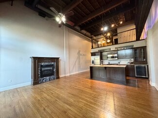 1715 Summit St Unit 203, Kansas City, MO 64108