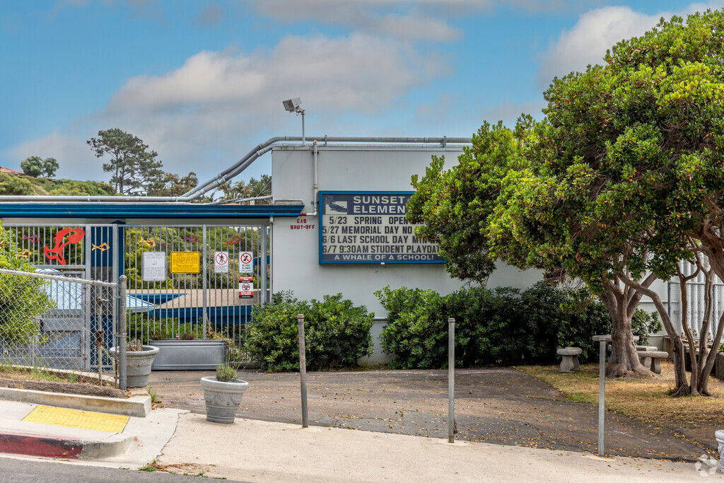 The Sunset View Elementary School in San Diego.