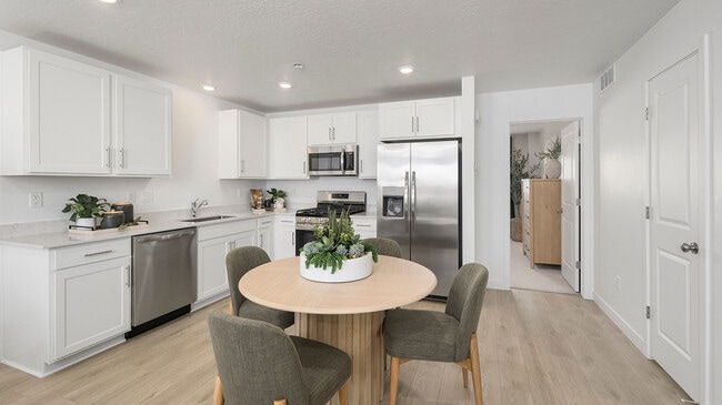 263 N Polly Ln, Santaquin, UT 84655 - photo 5