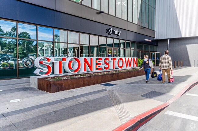 Merced Manor is right next to the Stonestown Mall.