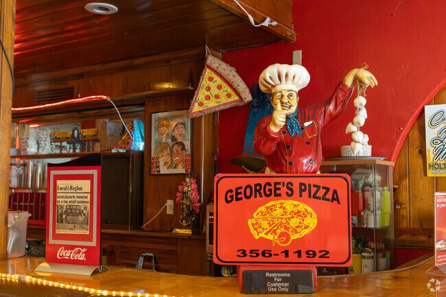 George's Pizza is one of Holtville's top small businesses.