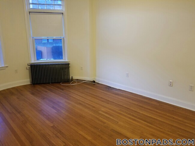 15 Green St unit 1, Brookline, MA 02446 - photo 7