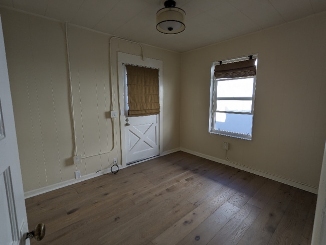 341 Alcatraz Ave unit 4, Oakland, CA 94618 - photo 3