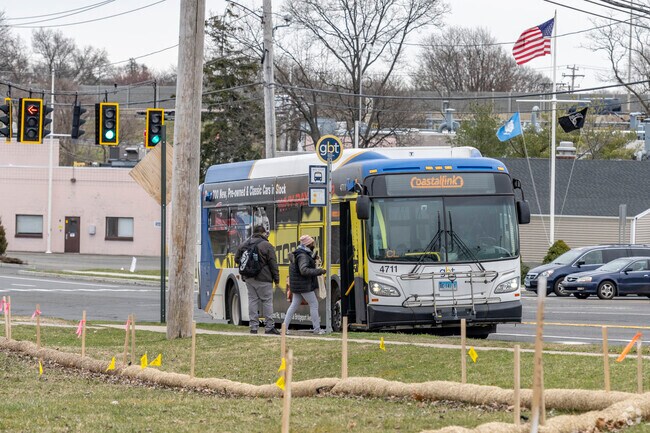 Public transportation is easily accessible all around Stratford.
