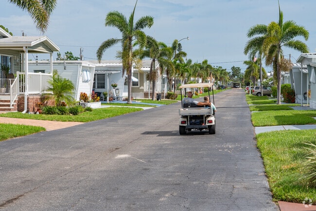 The Pinebrook Ironwood golf course sits adjacent to the community.