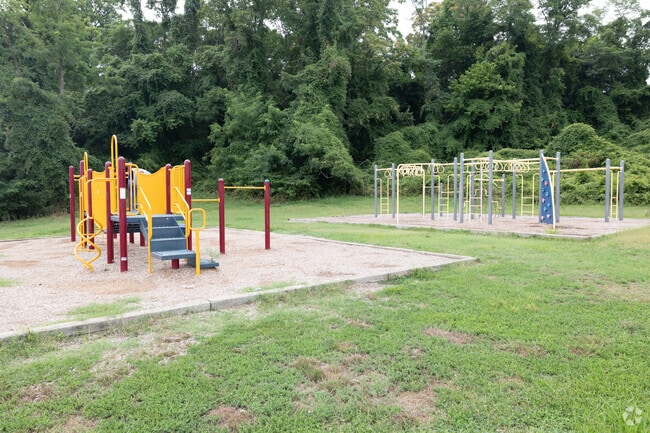 Thomas G. Pullen Creative and Performing Arts Academy 5