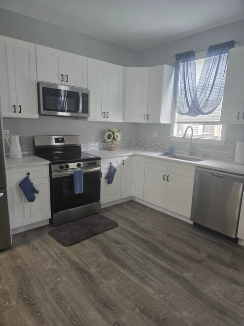 32 Homestead Ave unit Comfy Homestead, New Britain, CT 06053 - photo 1