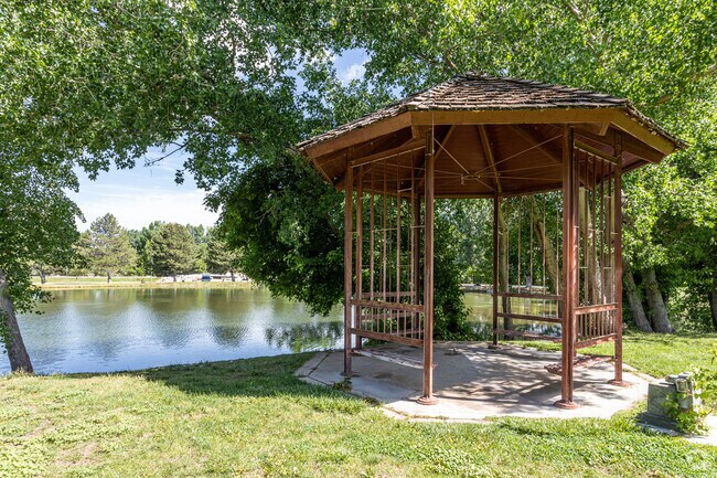 Located in the Spanish Fork neighborhood, Canyon View Park provides gazebos for visitors.