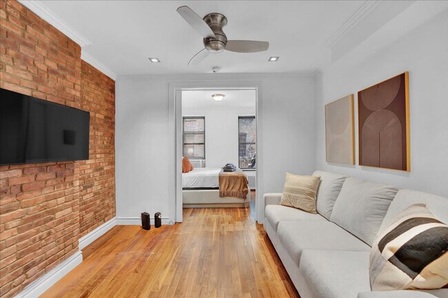 52 Barrow St unit ID1250757P, New York, NY 10014 - photo 3