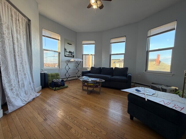 8 Eldora St unit 8 Eldora St. 3, Roxbury Crossing, MA 02120 - photo 7