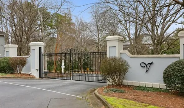 3071 Lenox Rd NE unit 37, Atlanta, GA 30324 - photo 2