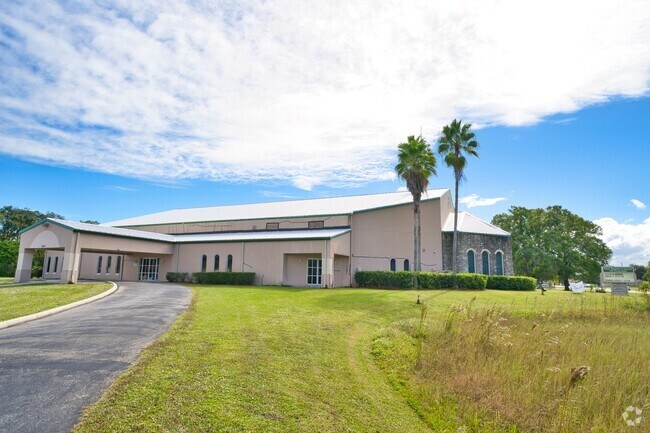 Welcome to the Poinciana Christian Preparatory School in Poinciana-Polk.