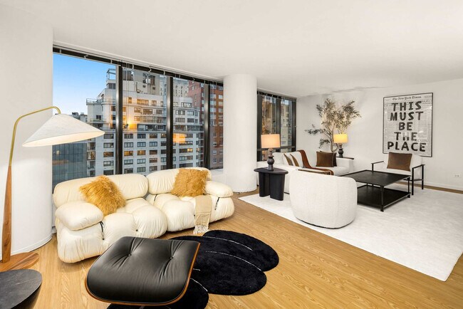 525 E 72nd St unit ID1363923P, New York, NY 10021 - photo 2