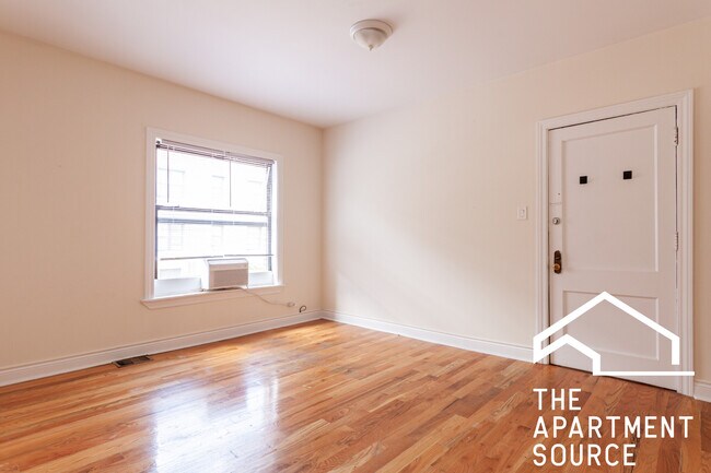 828 W Waveland Ave unit 3, Chicago, IL 60613 - photo 4